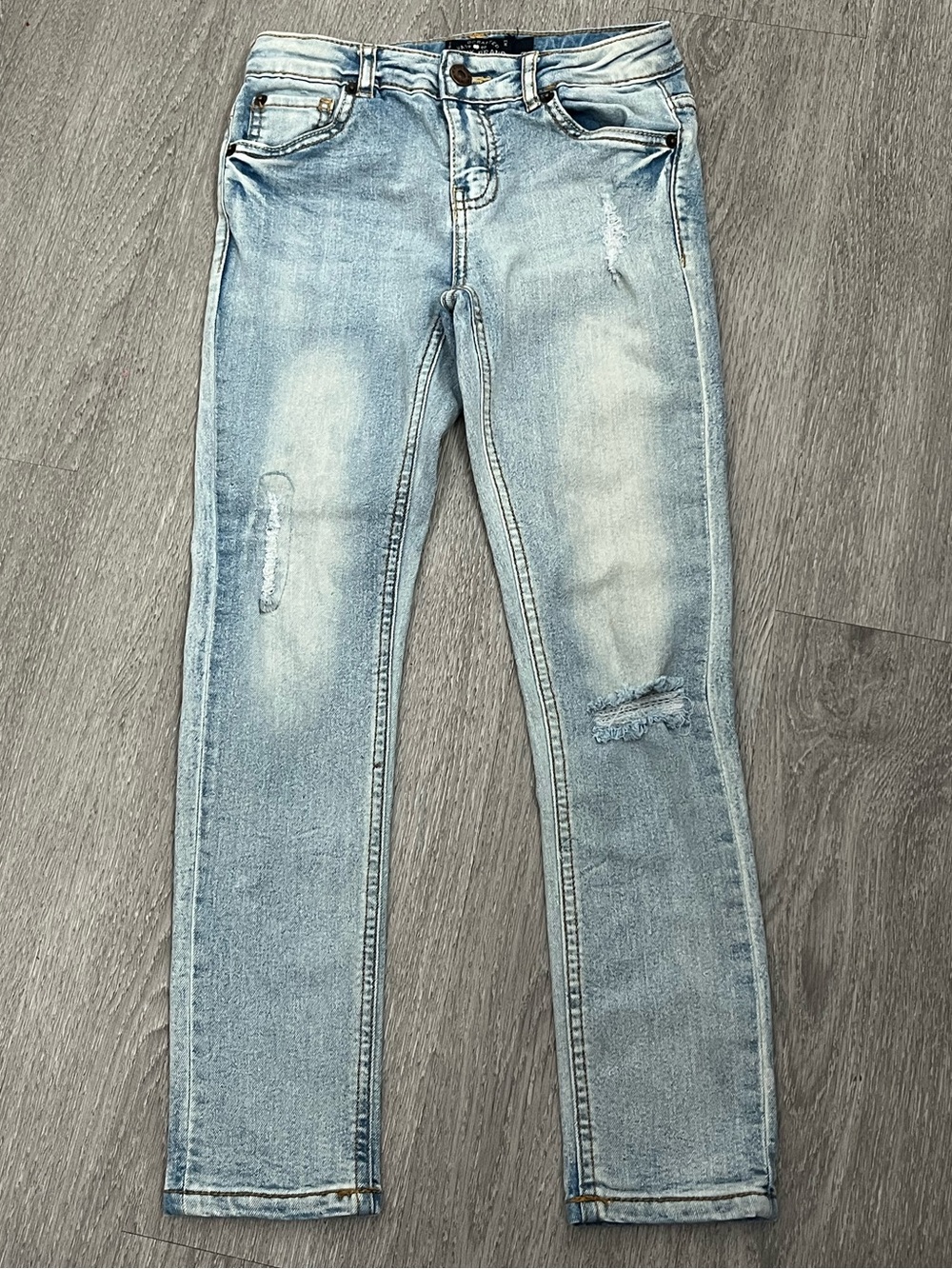 Lucky Brand Girls Size 8 Distressed Straight Leg Jeans Light Wash Denim